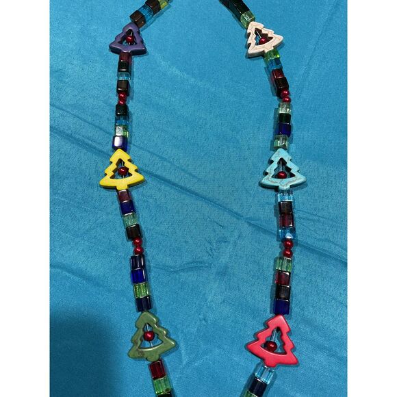 Gorgeous Glass Christmas Tree Necklace - Picture 3 of 8